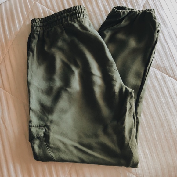 *NWOT* | American Rag | Olive Joggers - Picture 2 of 4